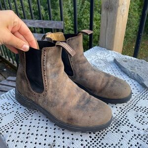 Used blundstones tasmin size 5 in blundstones - a U.S. 8